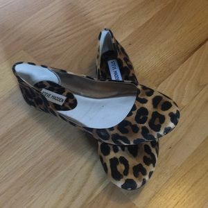 Steve Madden Leopard Flats